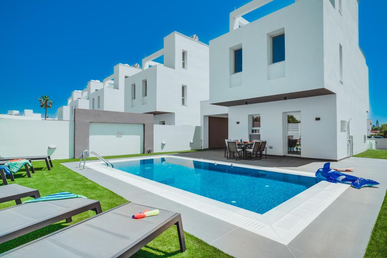 In Style In Modern 3 Bedroom Near Nissi & Square Ayia Napa