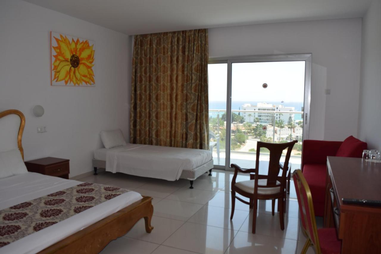 Corfu 4* Agia Napa