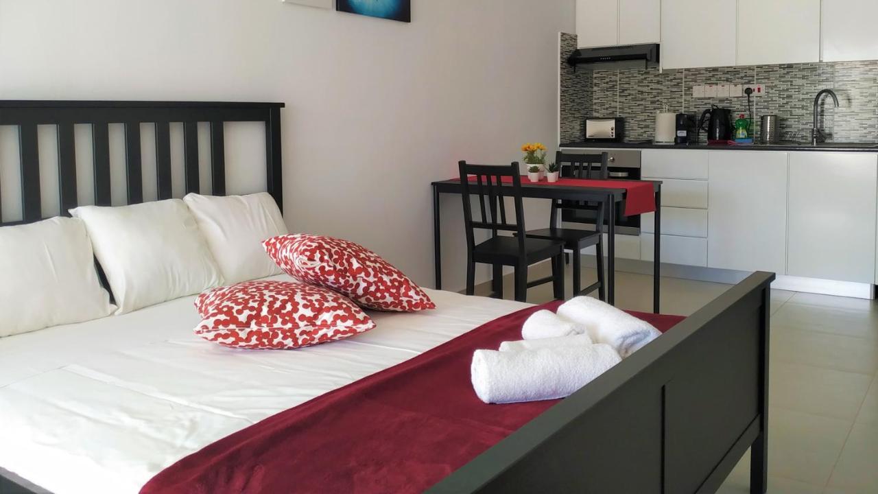 Colosseum Studio Apartment *