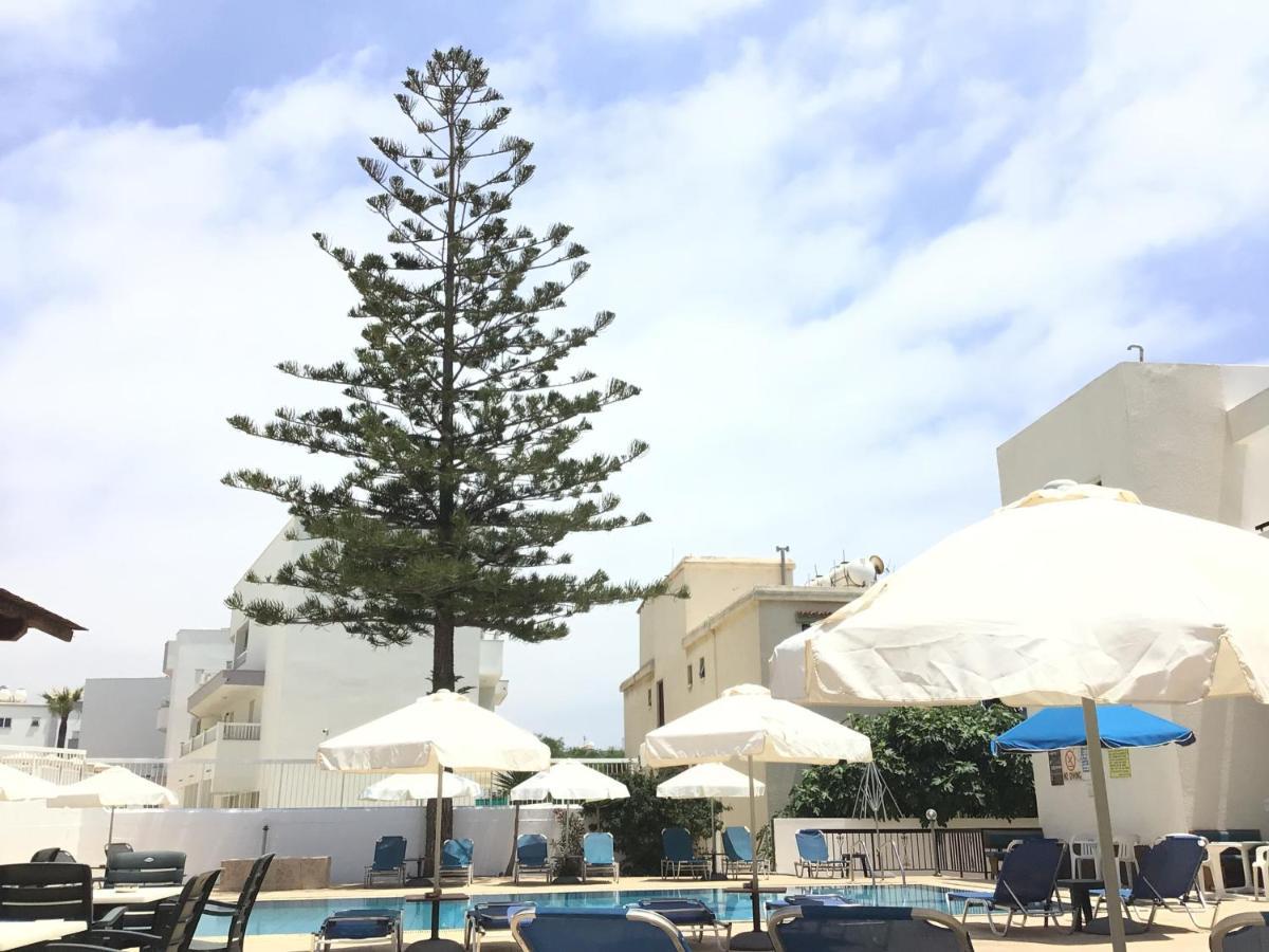 Florea Aparthotel