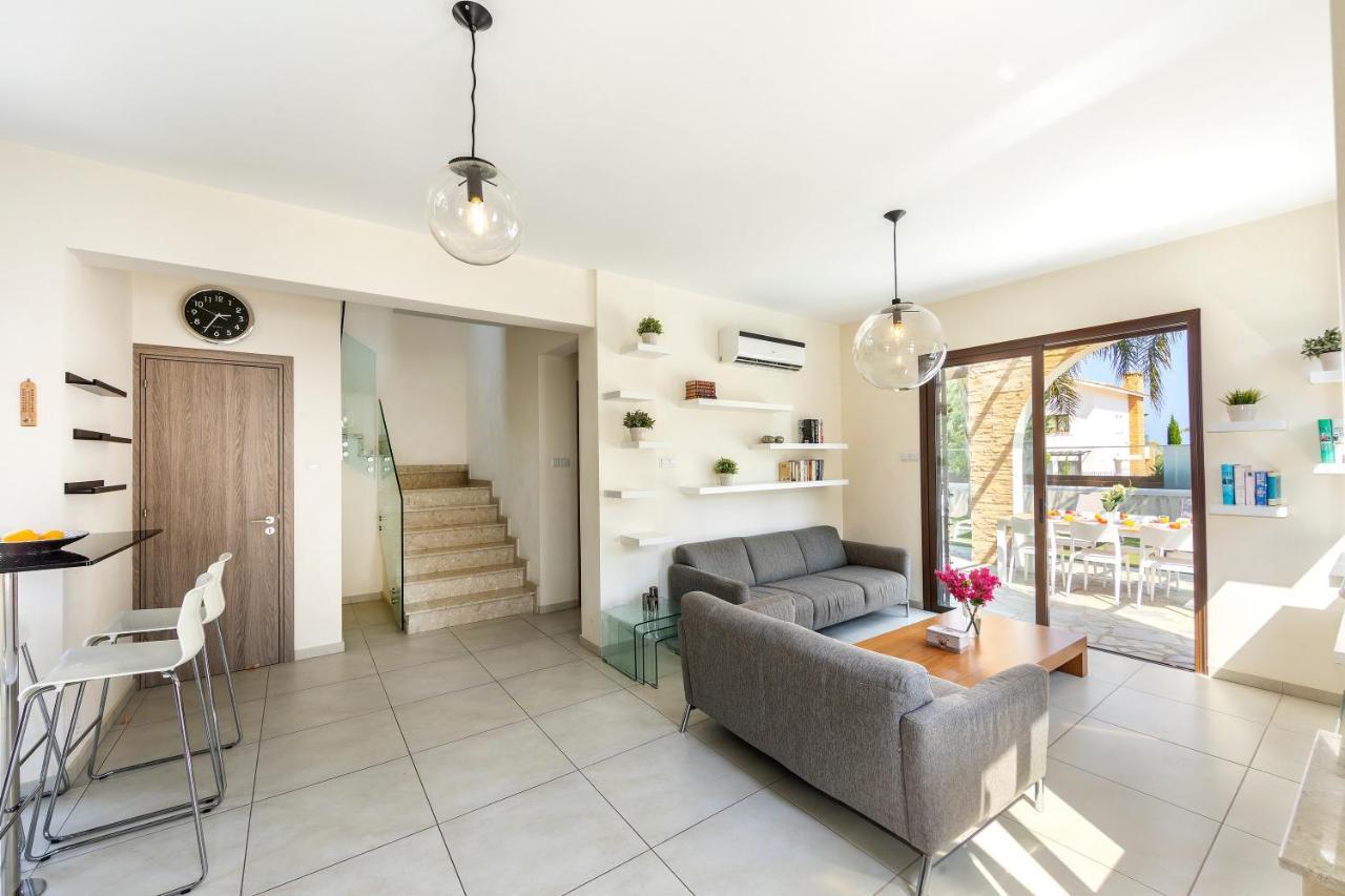 Villa Ionion Seaside *