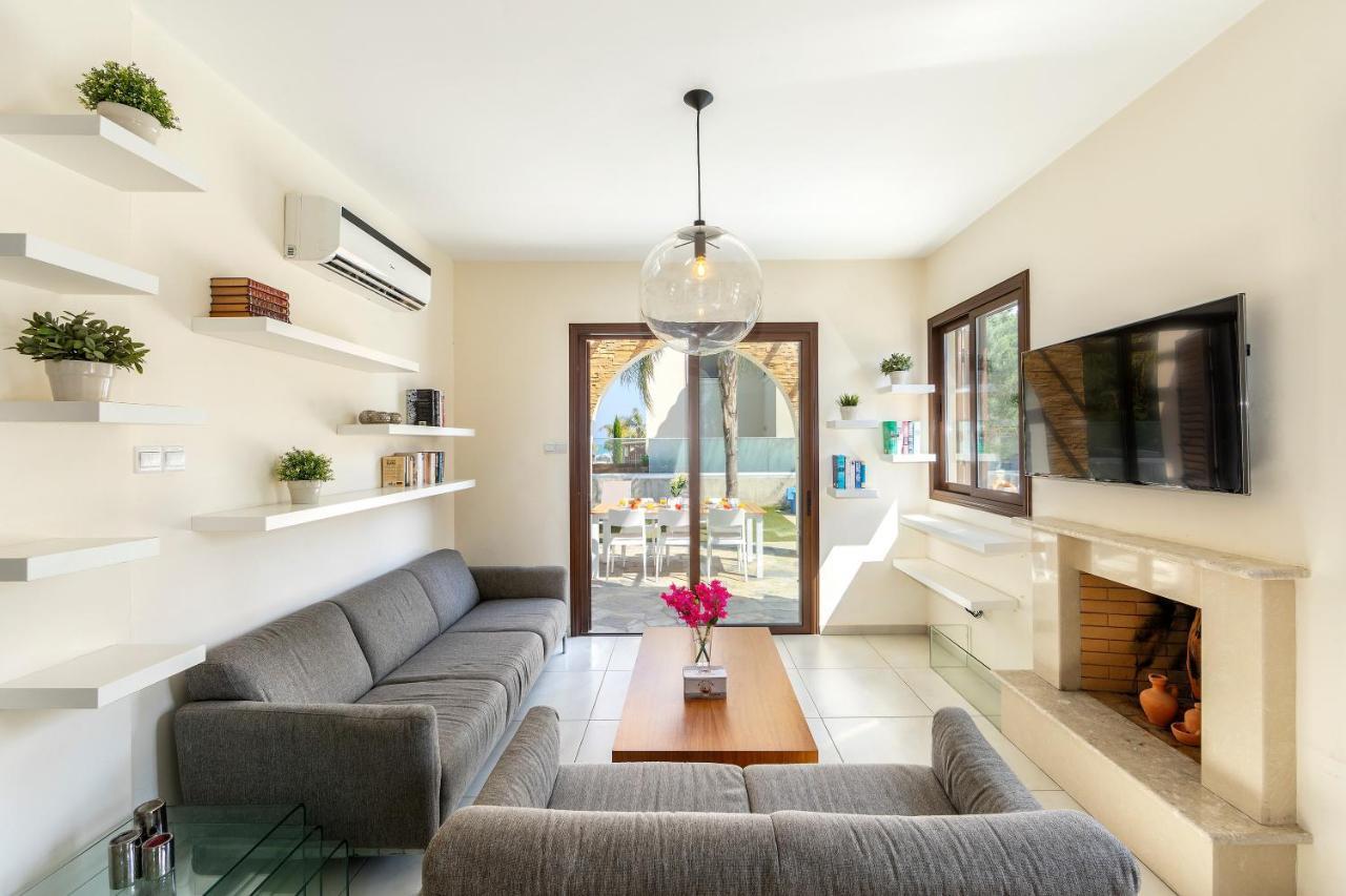 Villa Ionion Seaside *
