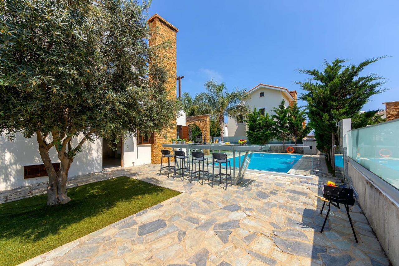 Ionion Seaside Villa
