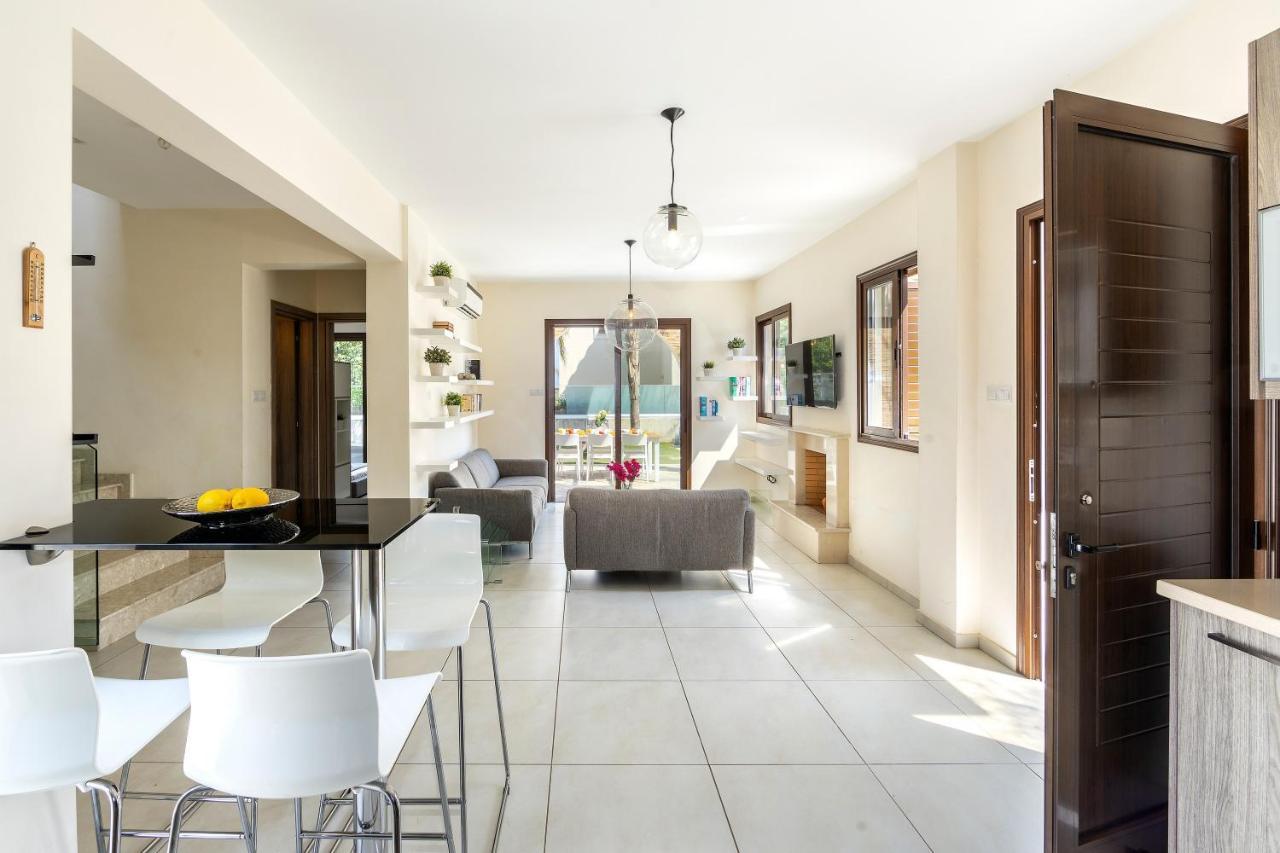 Villa Ionion Seaside *