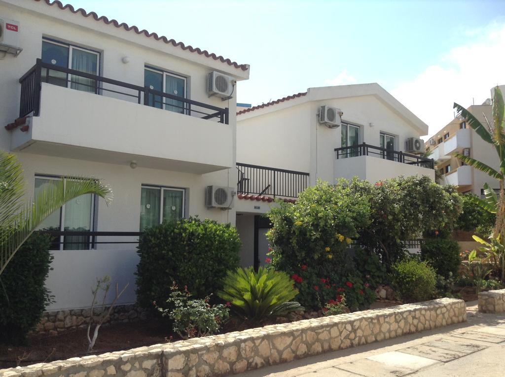 Aparthotel Aphelandra 2*