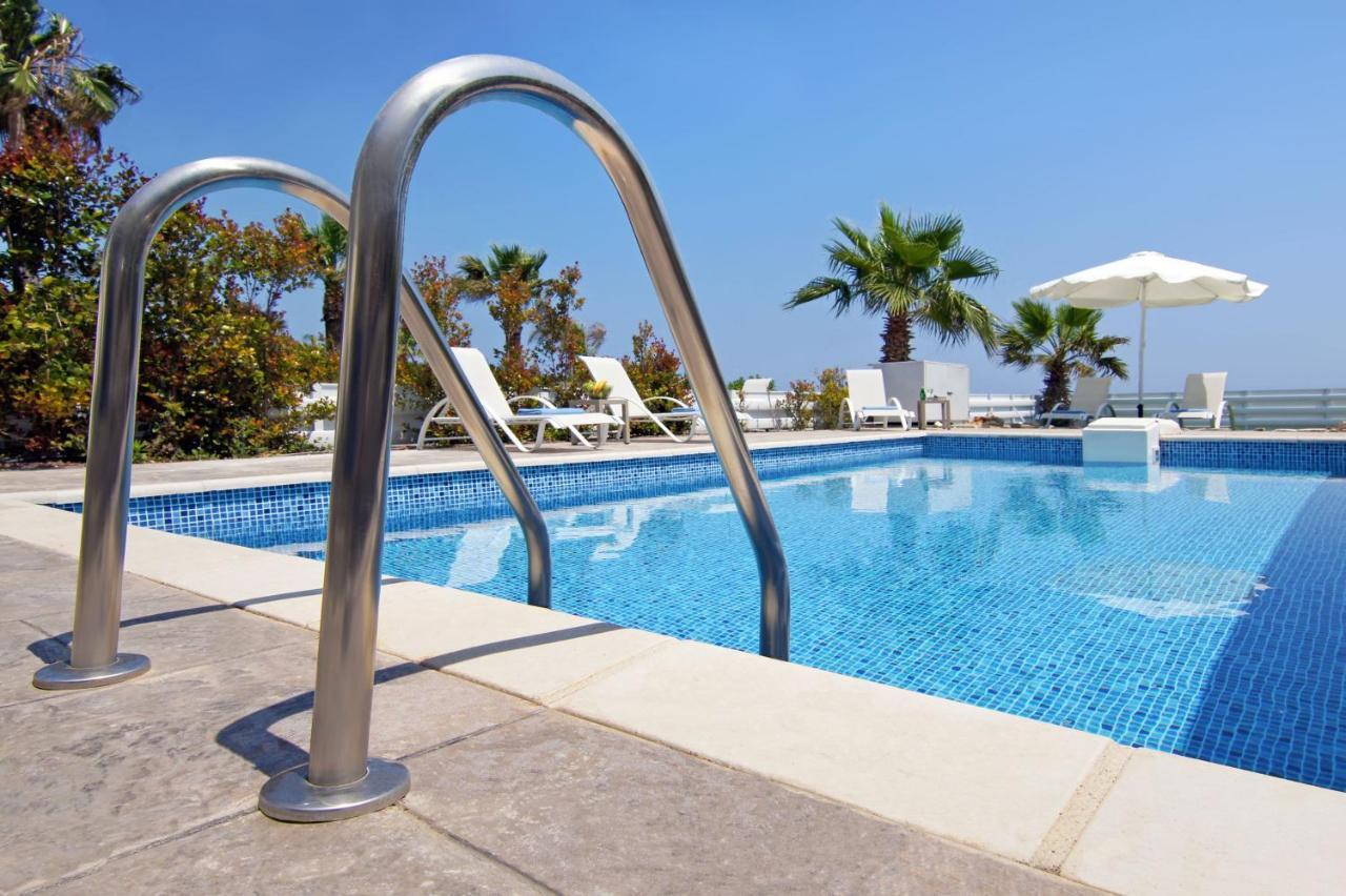Aphrodisia - Seafront Holiday home *