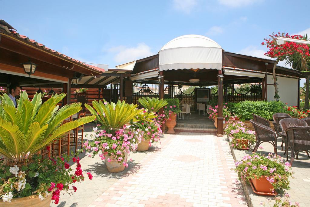 Makronisos Village Aparthotel Agia Napa