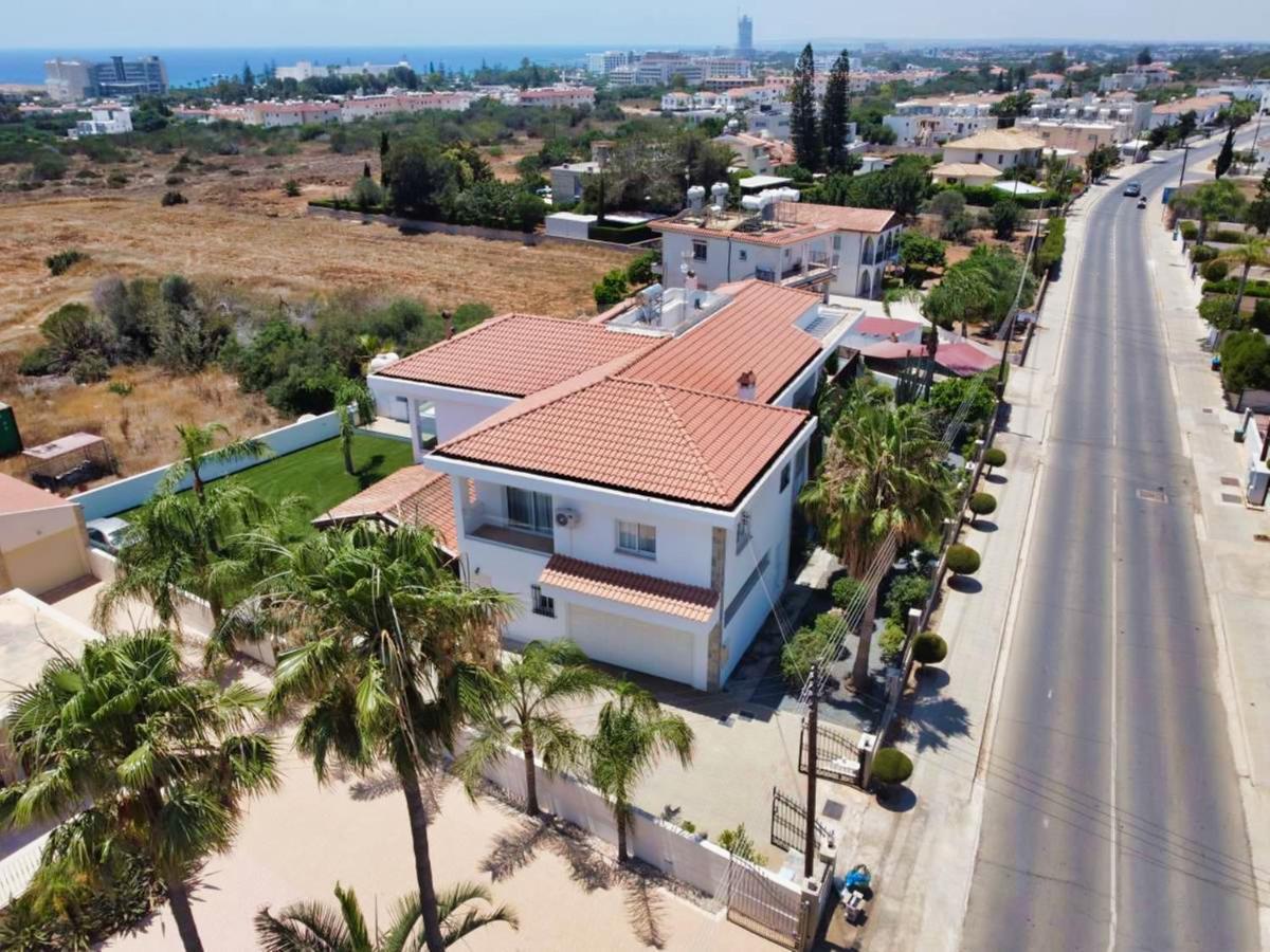 Villa Chrisi