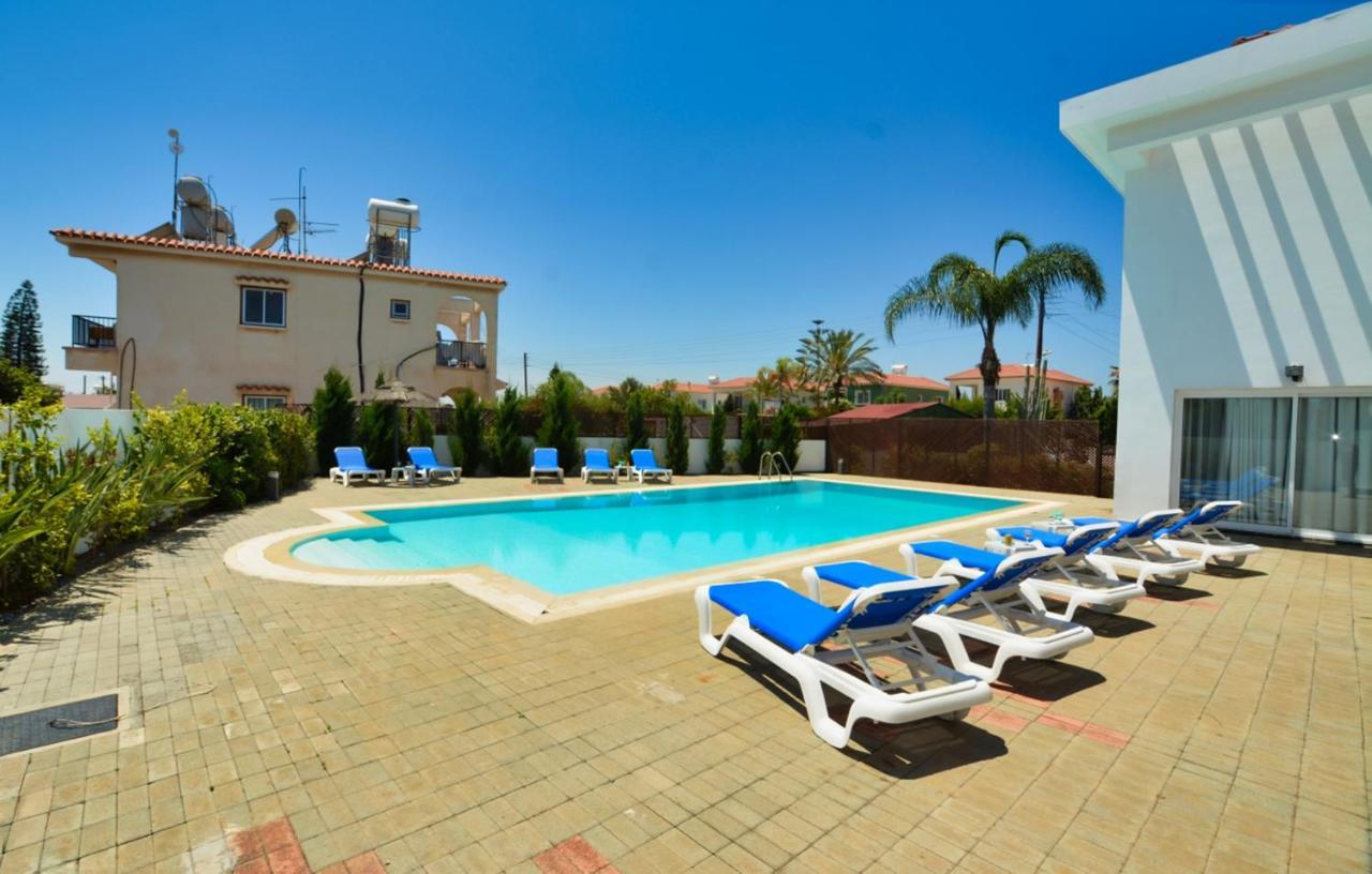 Chrisi Villa Ayia Napa
