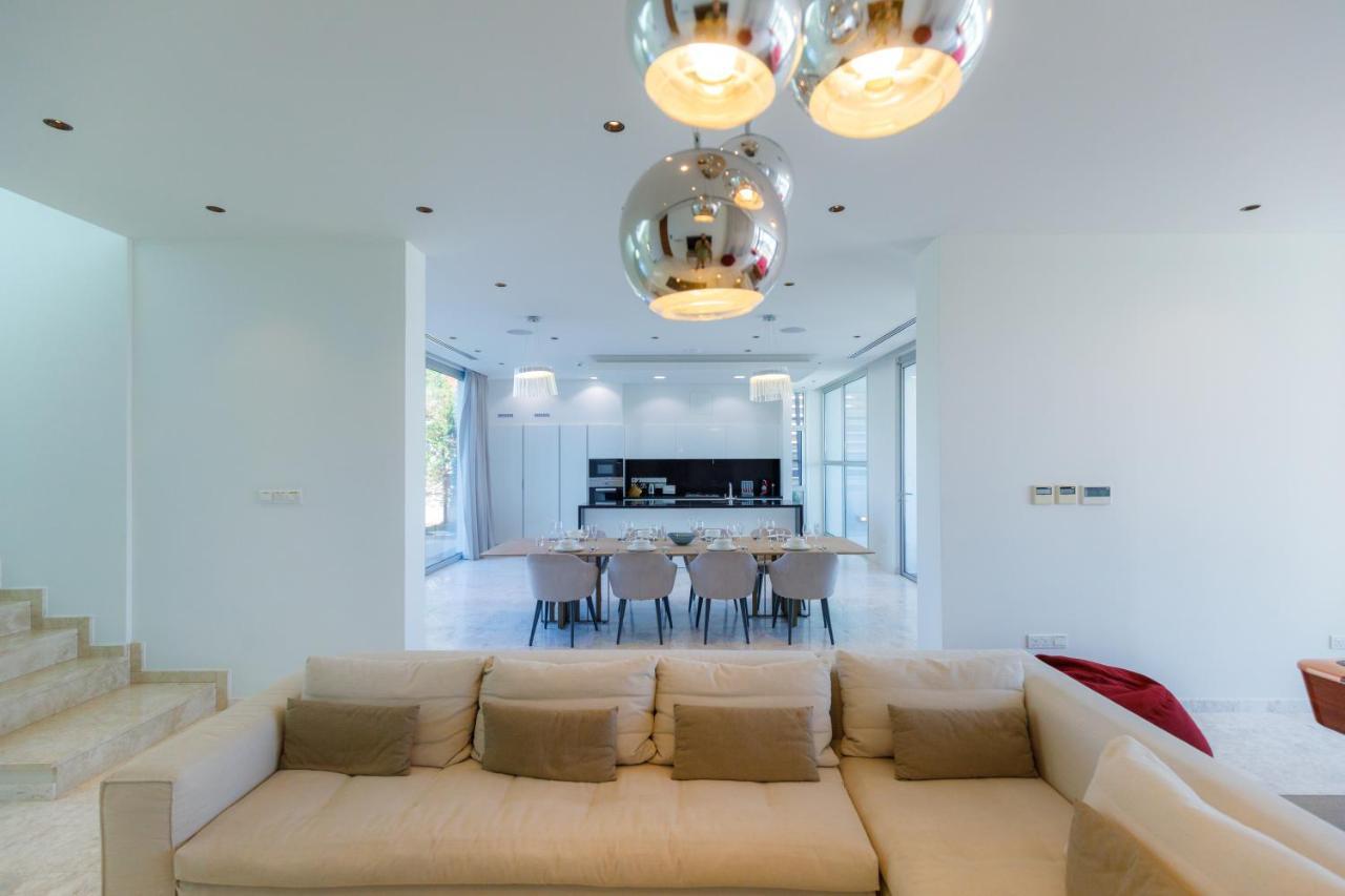 Beachfront Luxury Tranquility * Ayia Napa