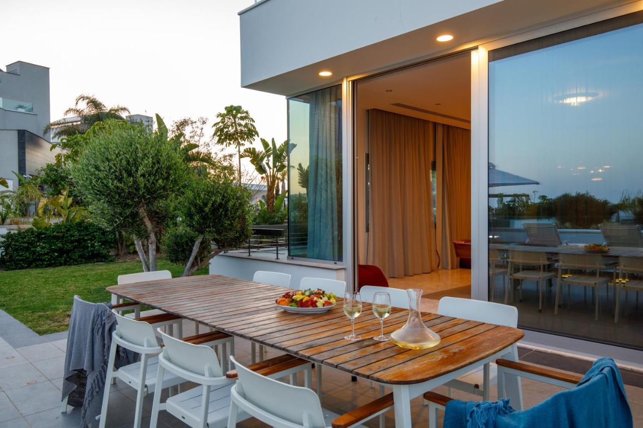 Beachfront Luxury Tranquility Villa