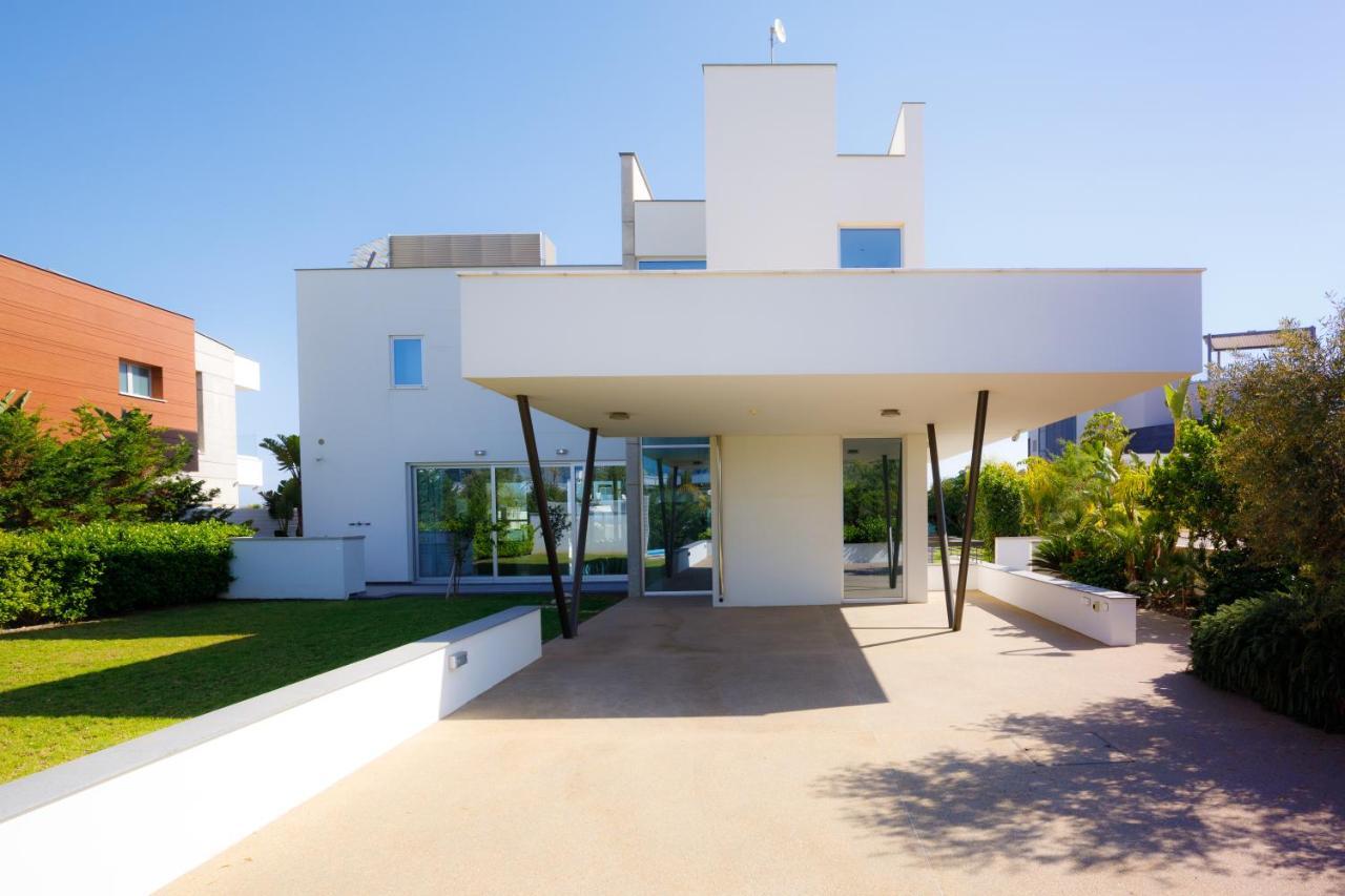 Beachfront Luxury Tranquility * Agia Napa