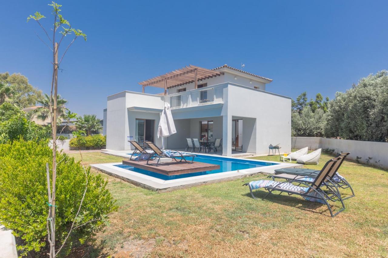 Villa Sea Satin Villas *