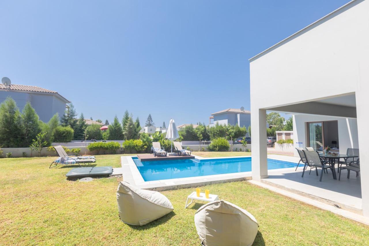 Sea Satin Villas *