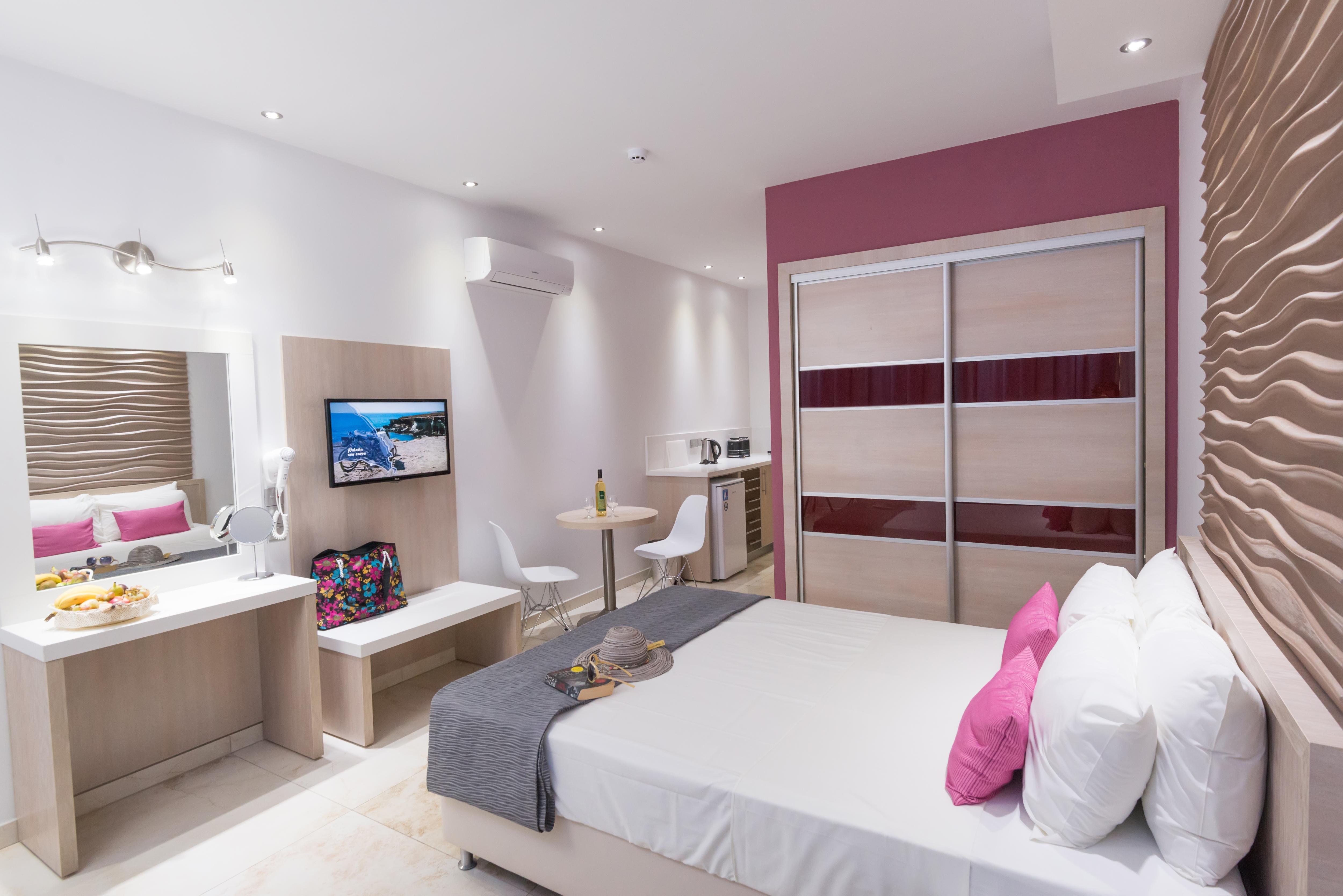 Loutsiana Deluxe Apts Aparthotel 3*