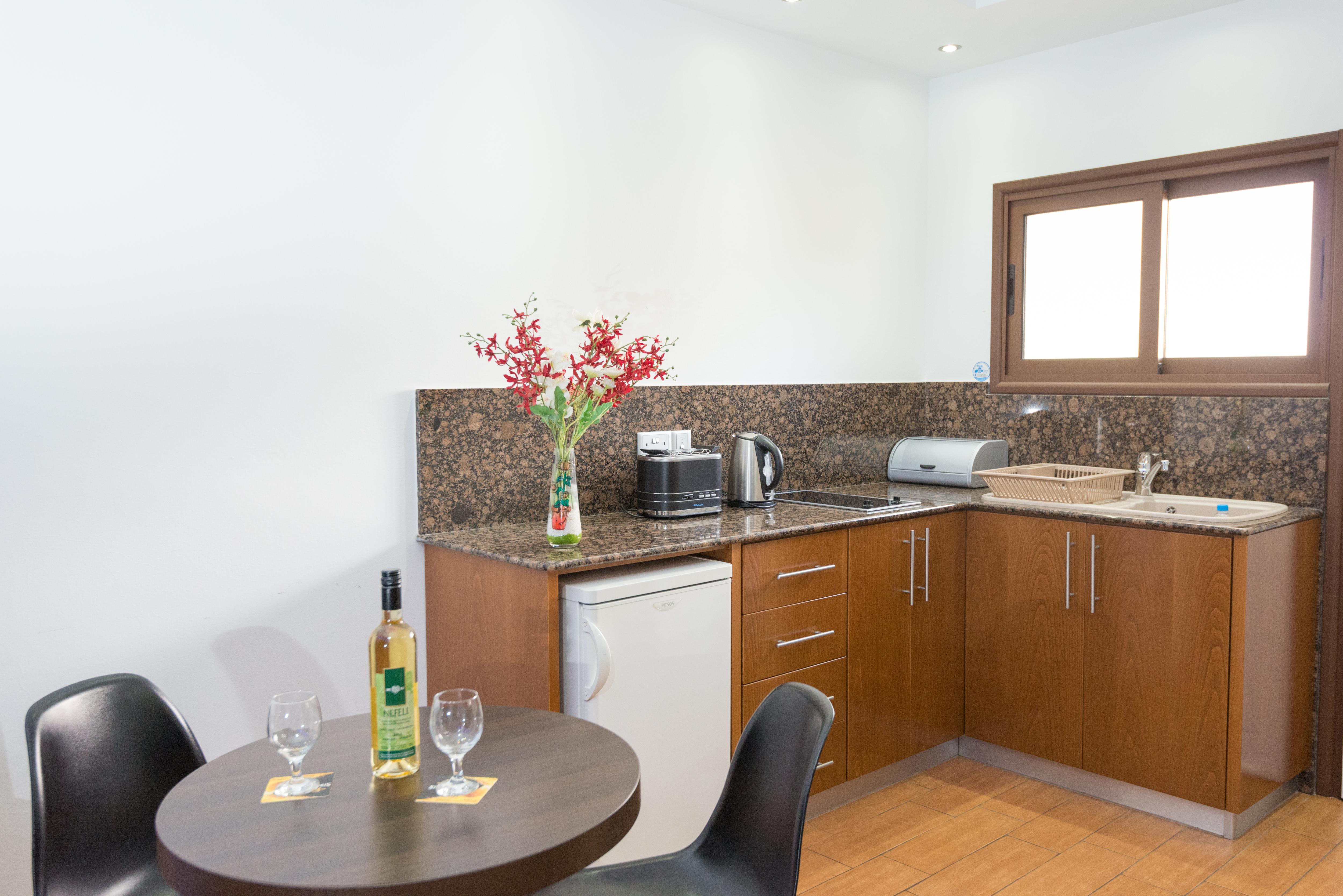 Loutsiana Deluxe Apts 3*