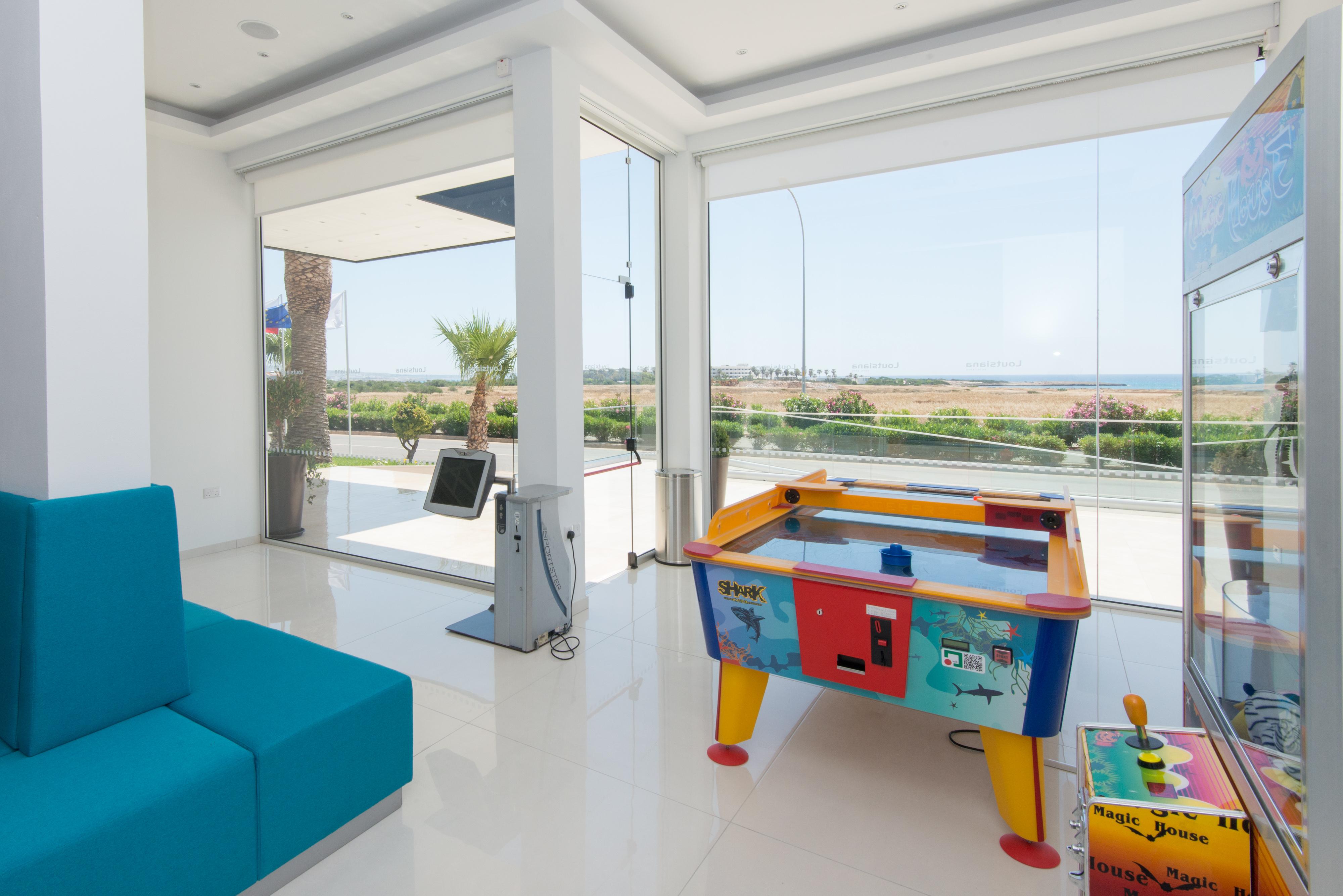 Loutsiana Deluxe Apts Aparthotel 3*