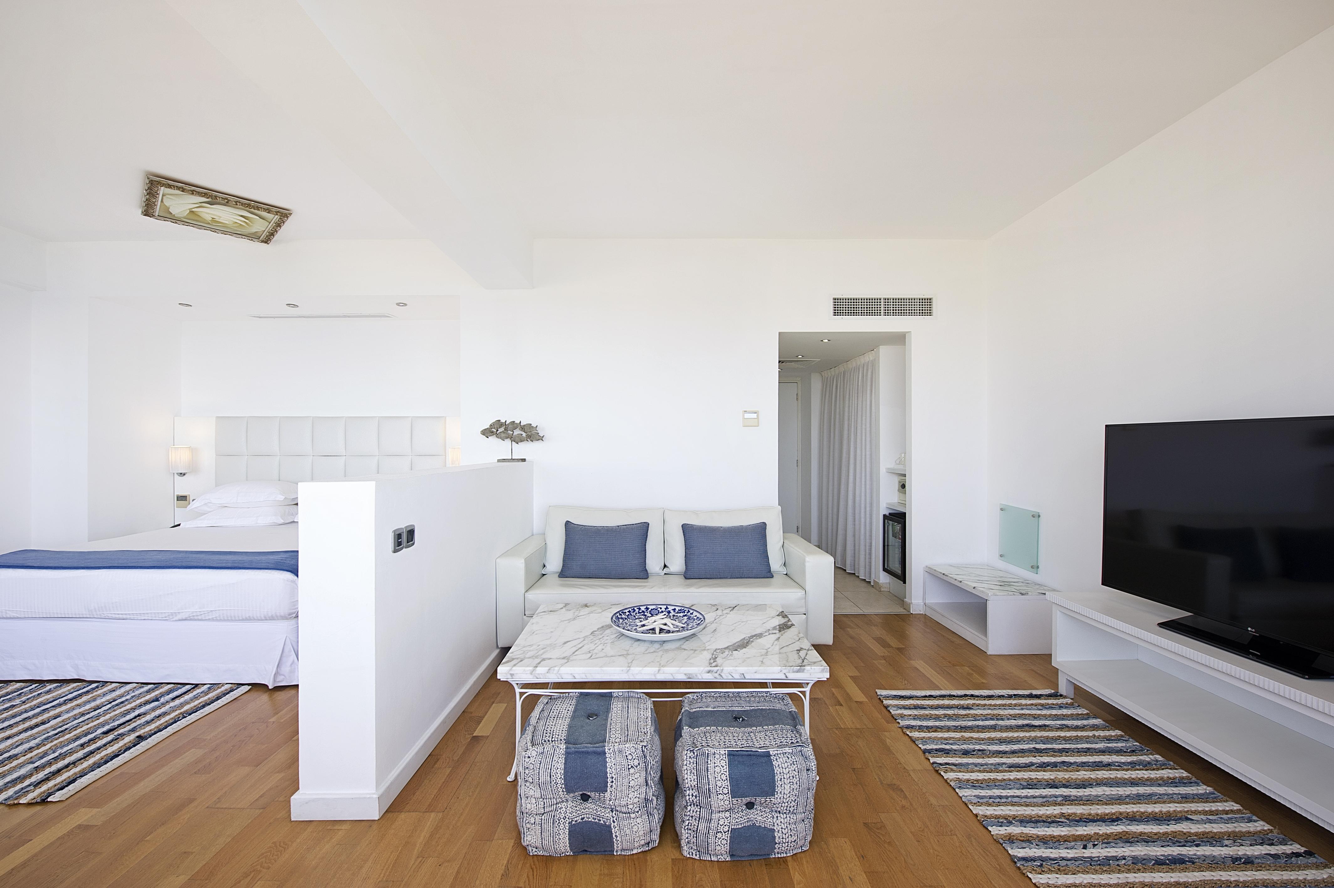 Resort Grecian Sands
