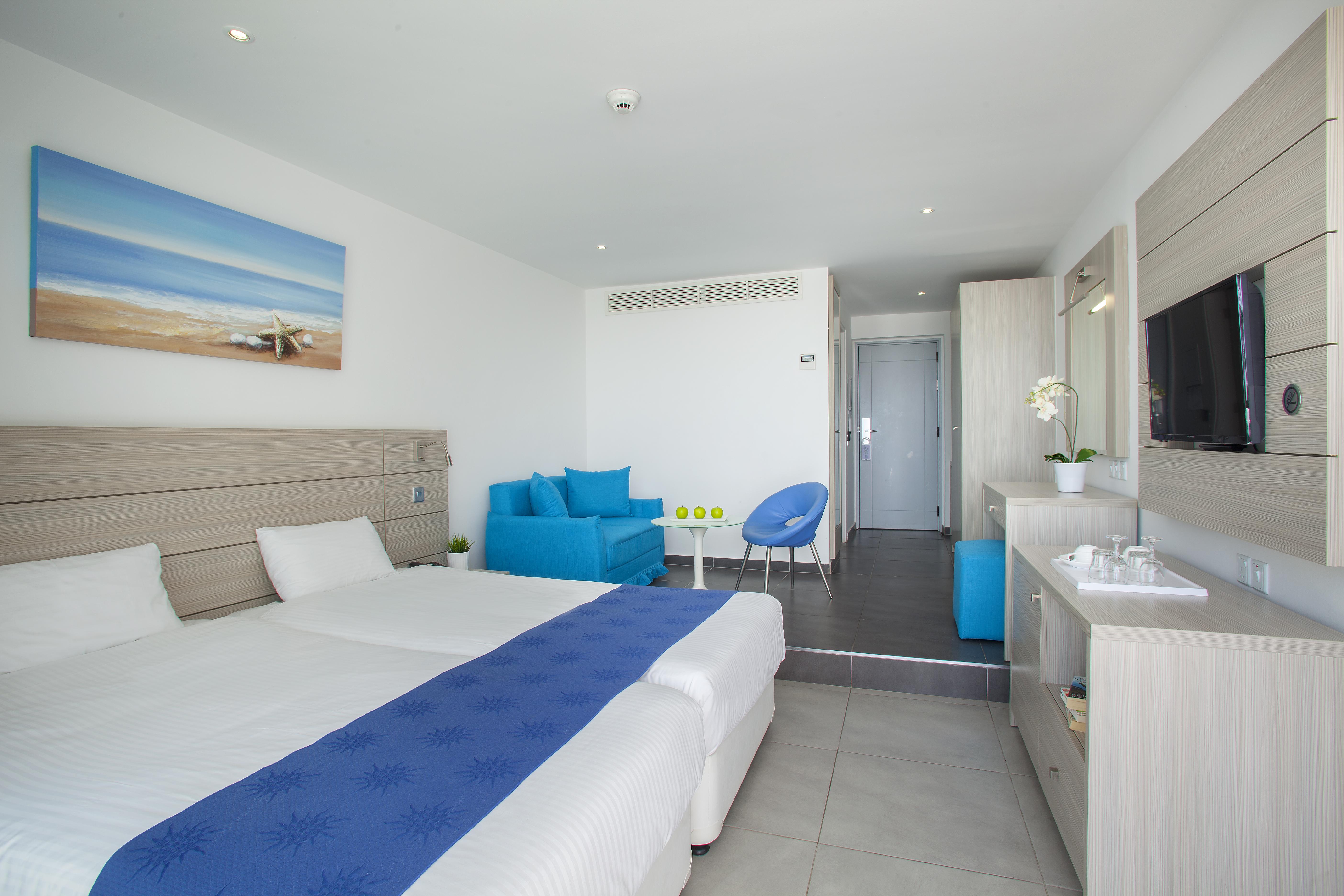 Hotel Limanaki & 4*