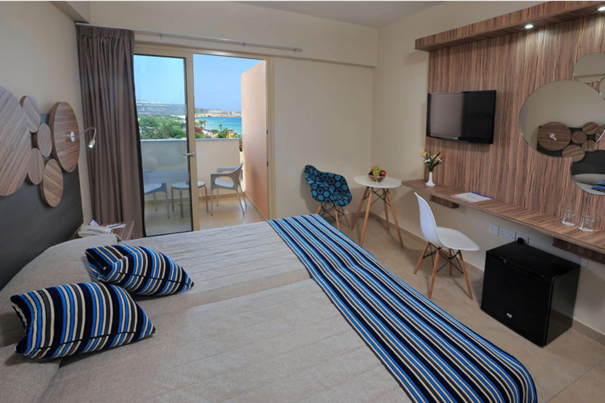 Nelia & 4* Ayia Napa