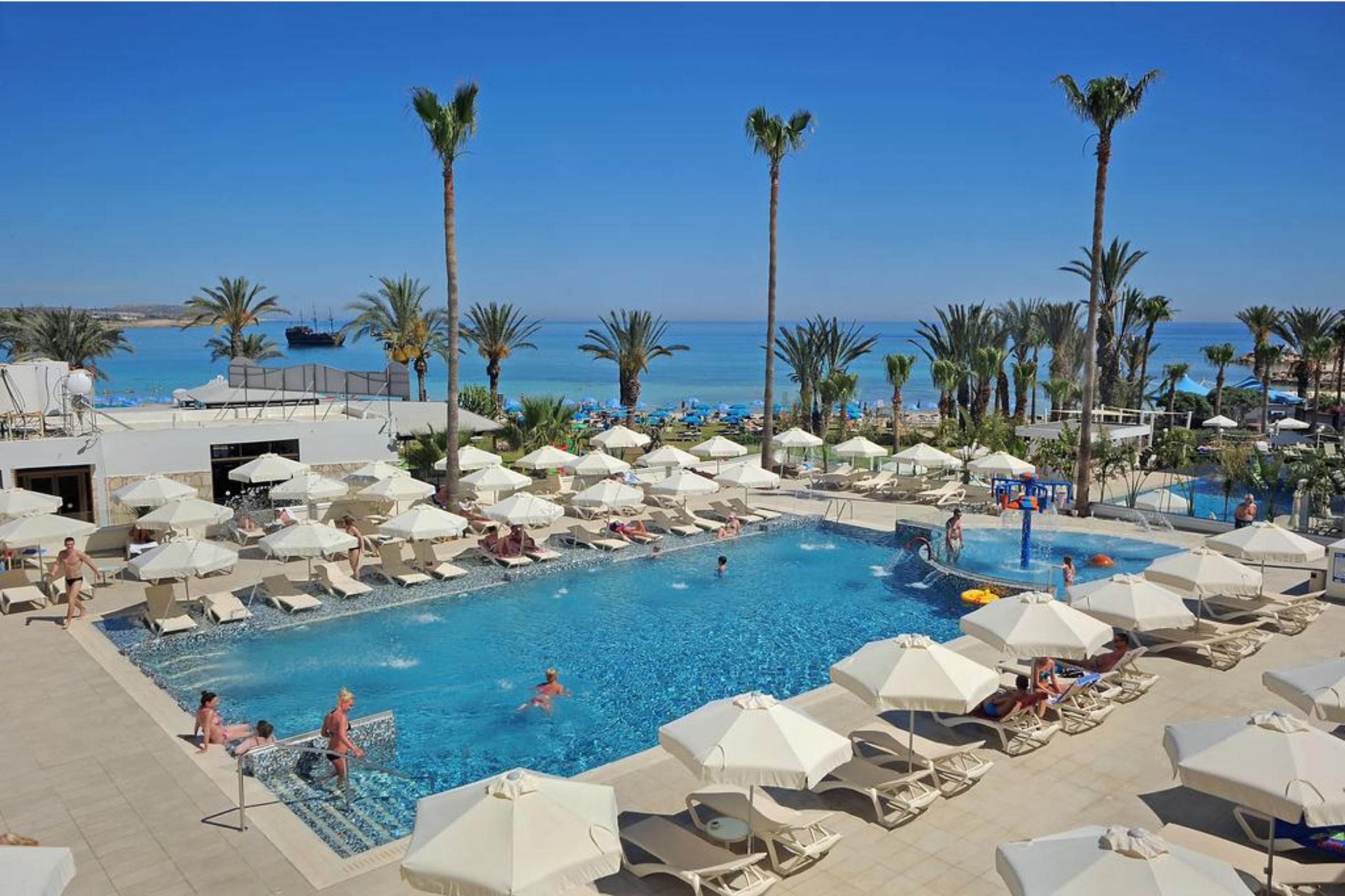 Nelia Hotel&spa Hotel