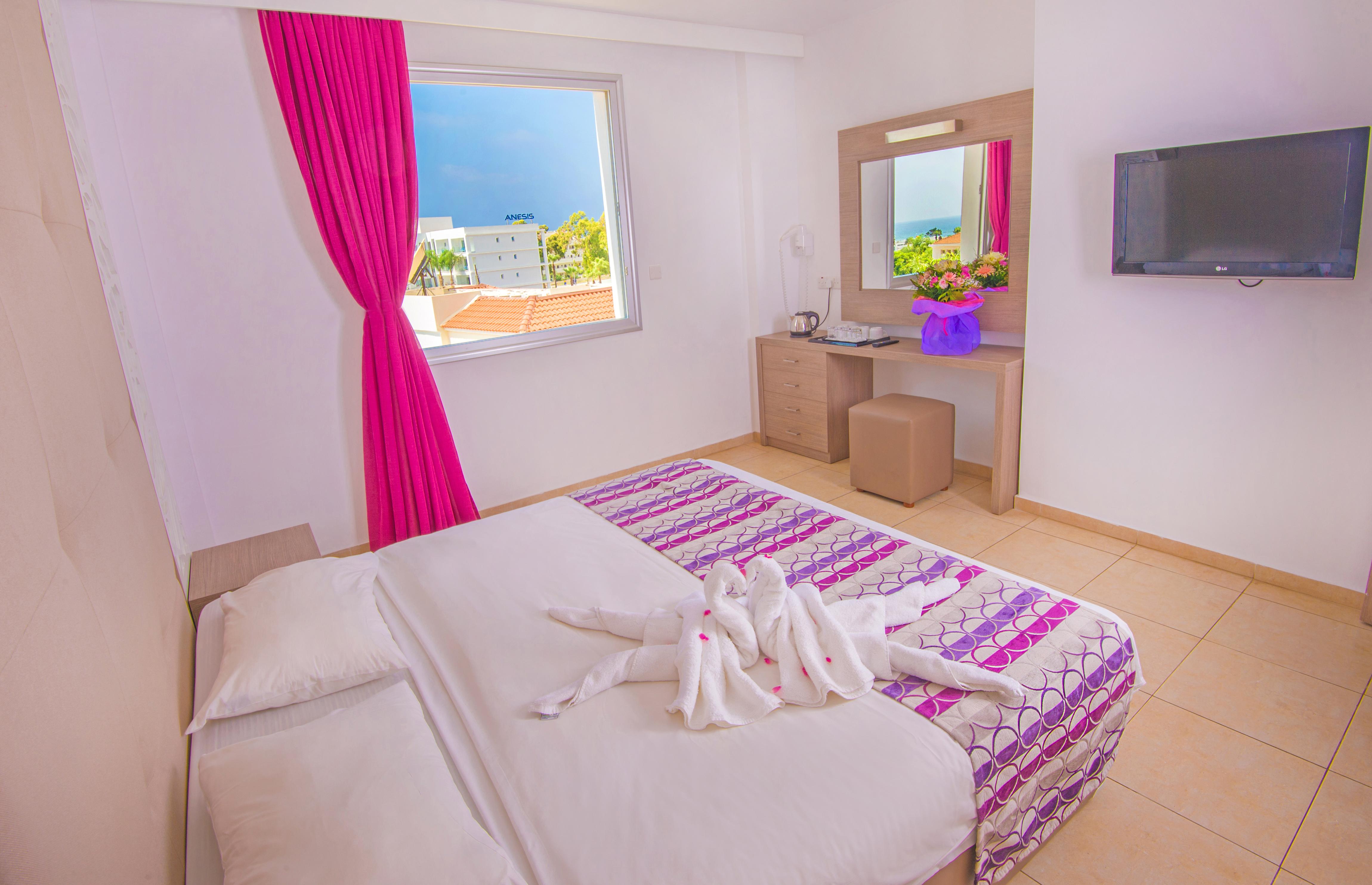 Hotel New Famagusta & 3*
