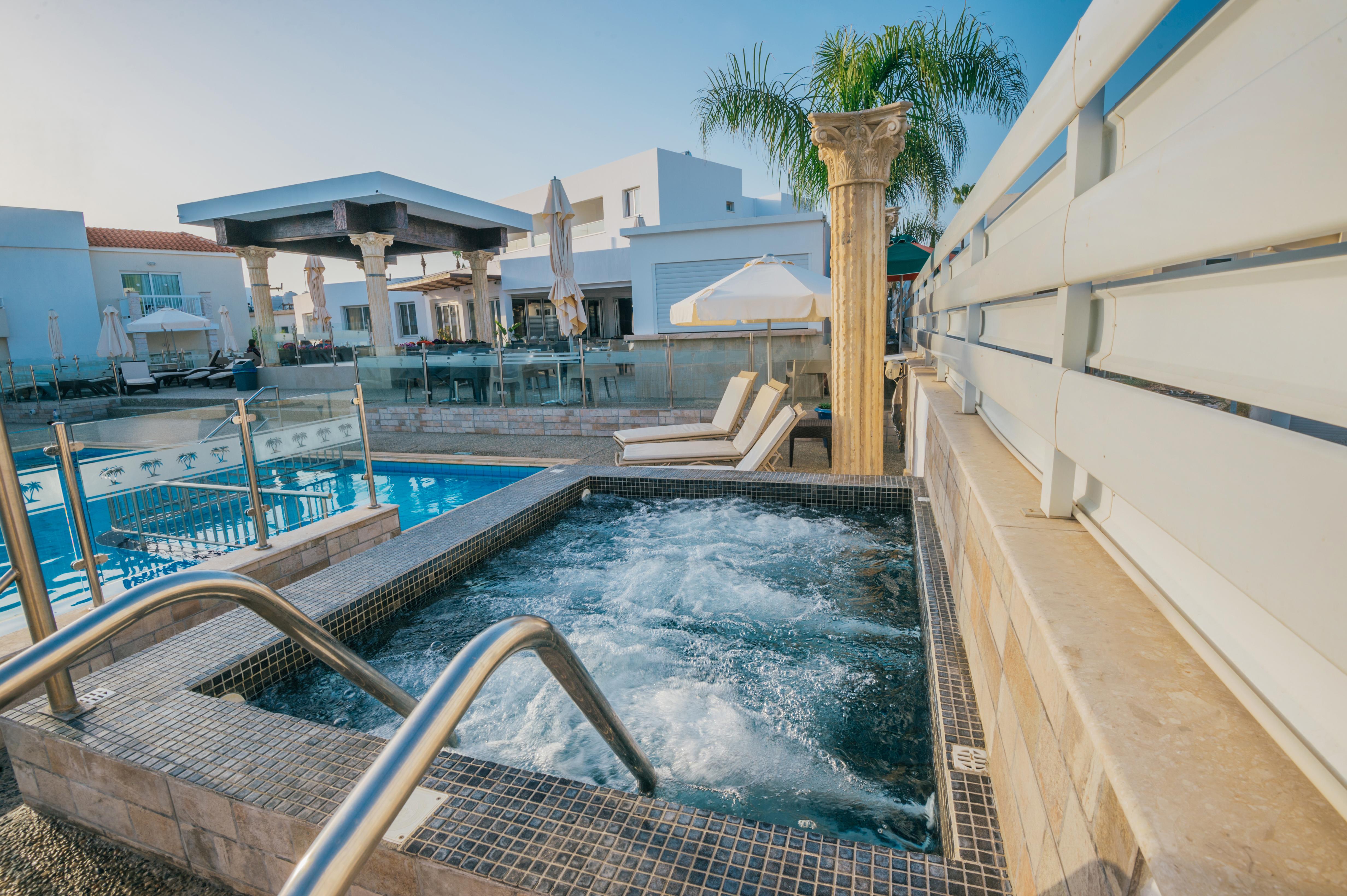 New Famagusta & Hotel 3*
