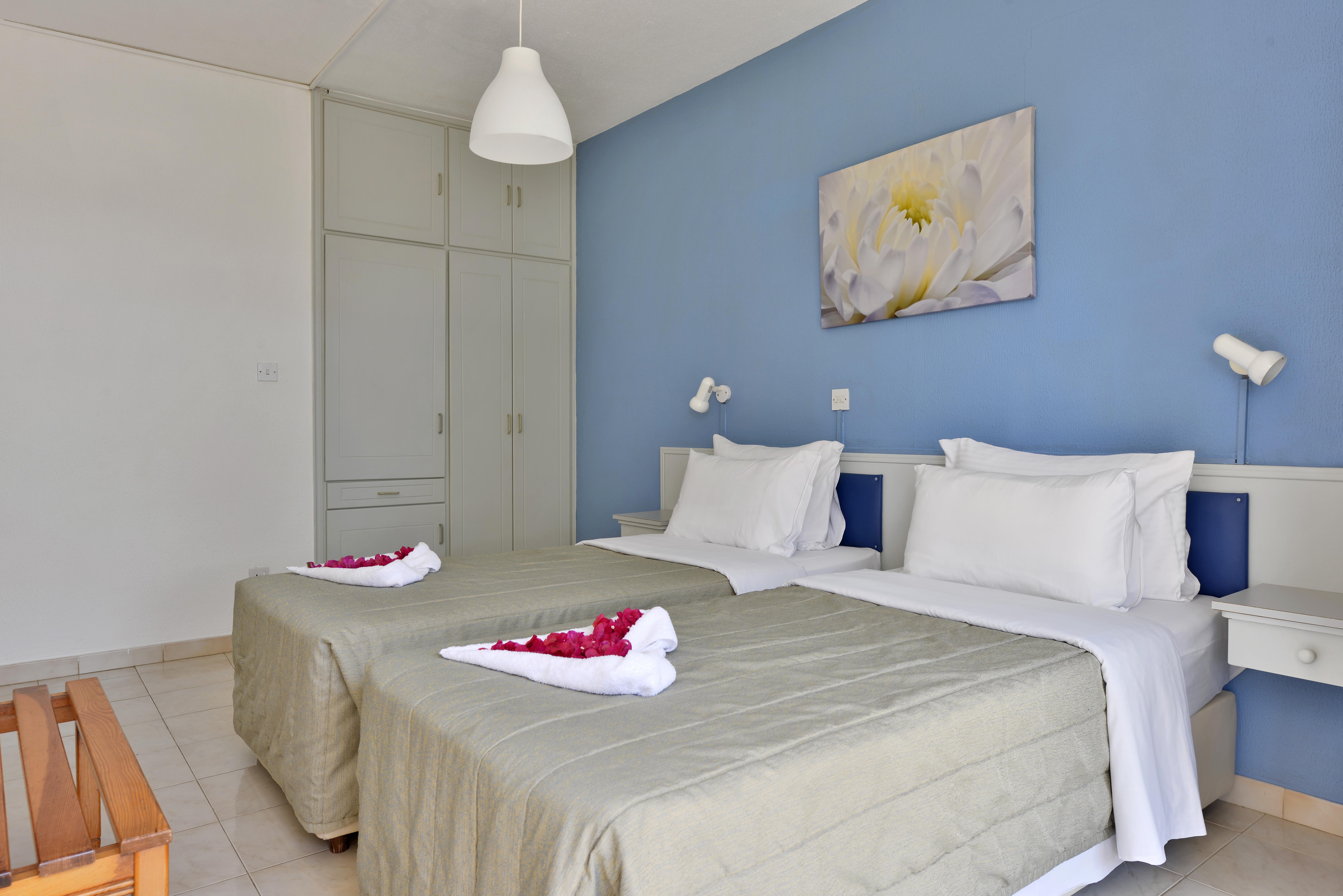 Aparthotel Napa Apts 3*