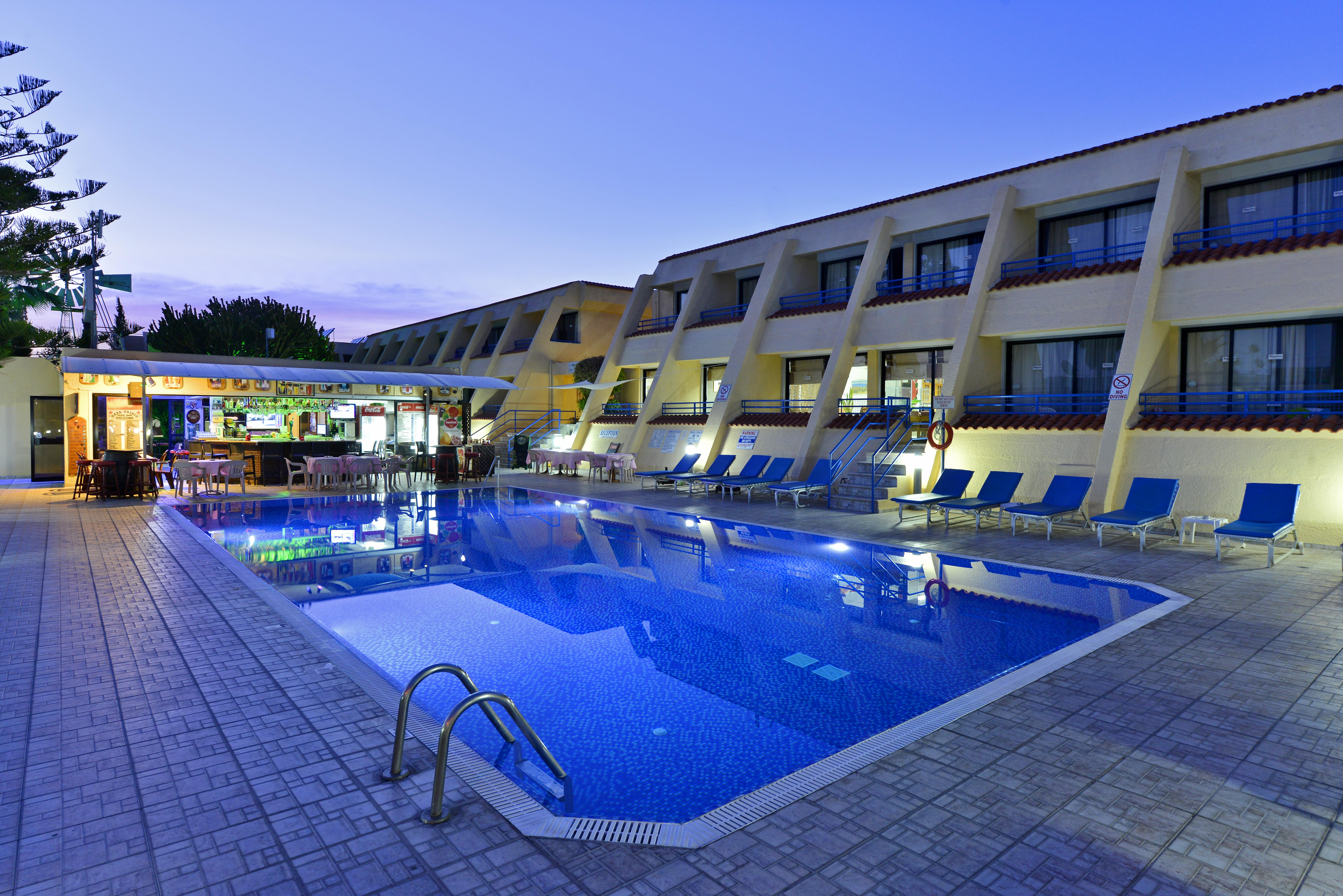 Napa Apts 3*