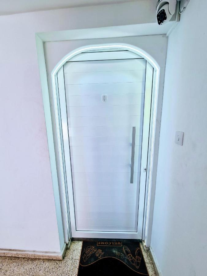 Apartment Hidden Lights *