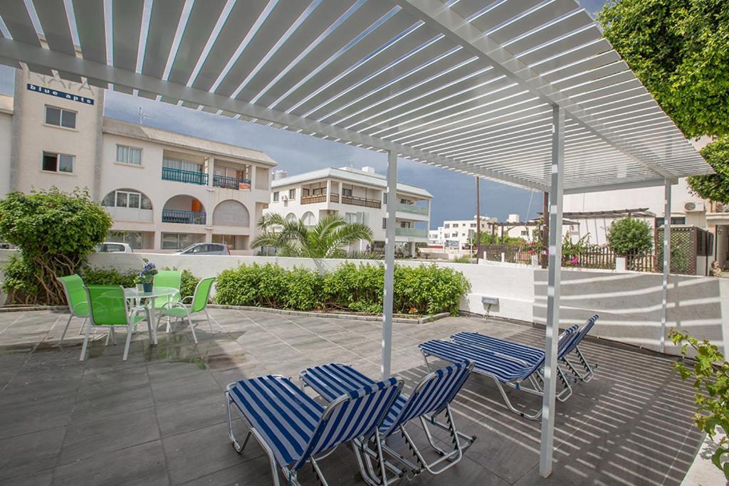 Merab Holidays Castalia 62