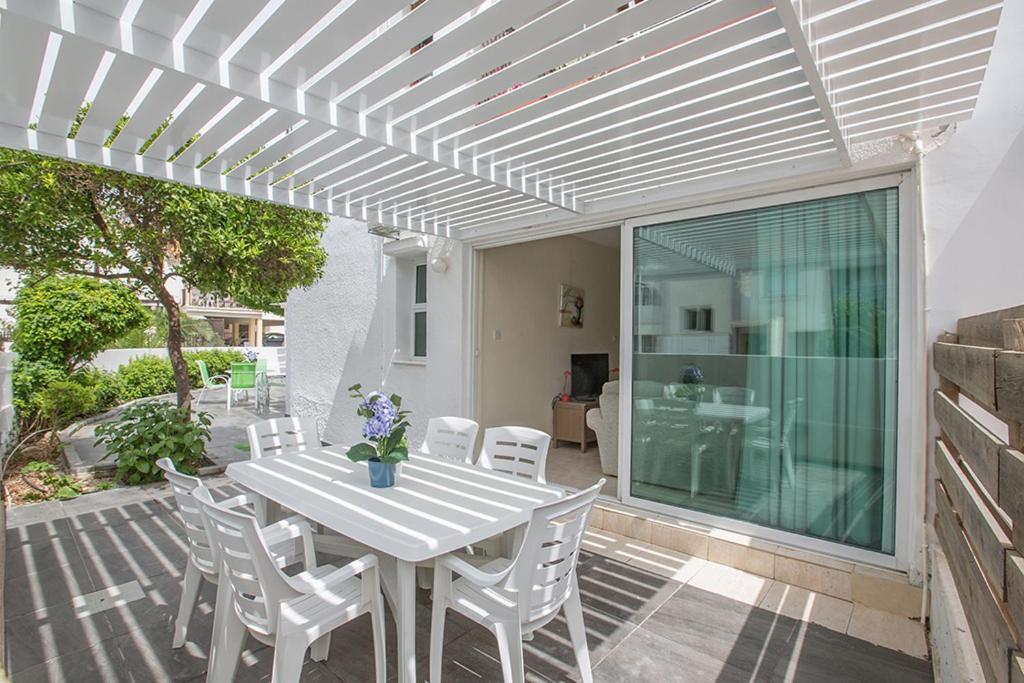 Apartment Merab Holidays Castalia 62 *