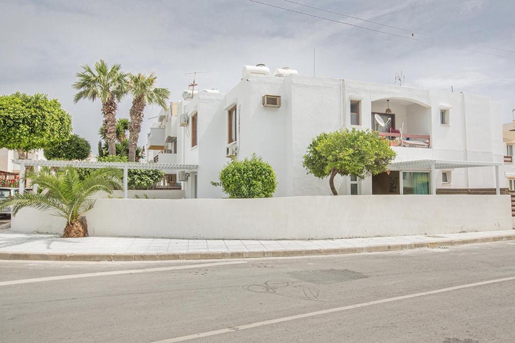 Merab Holidays Castalia 62