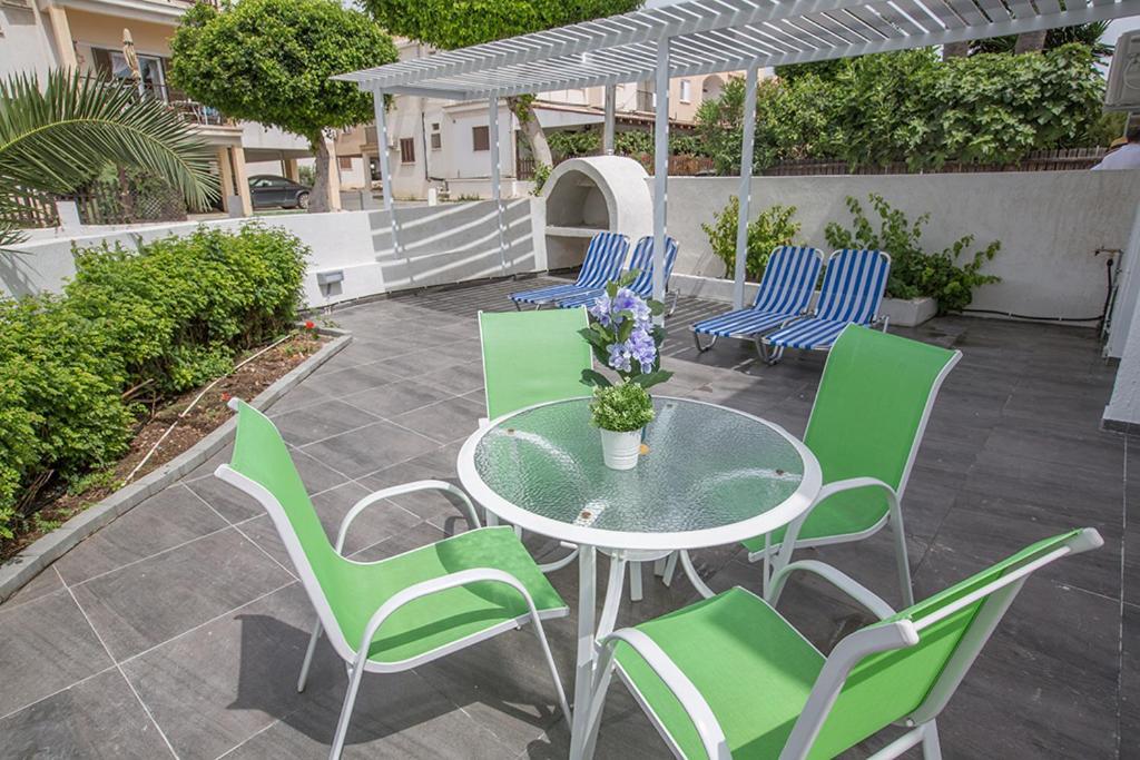 Merab Holidays Castalia 62 Ayia Napa