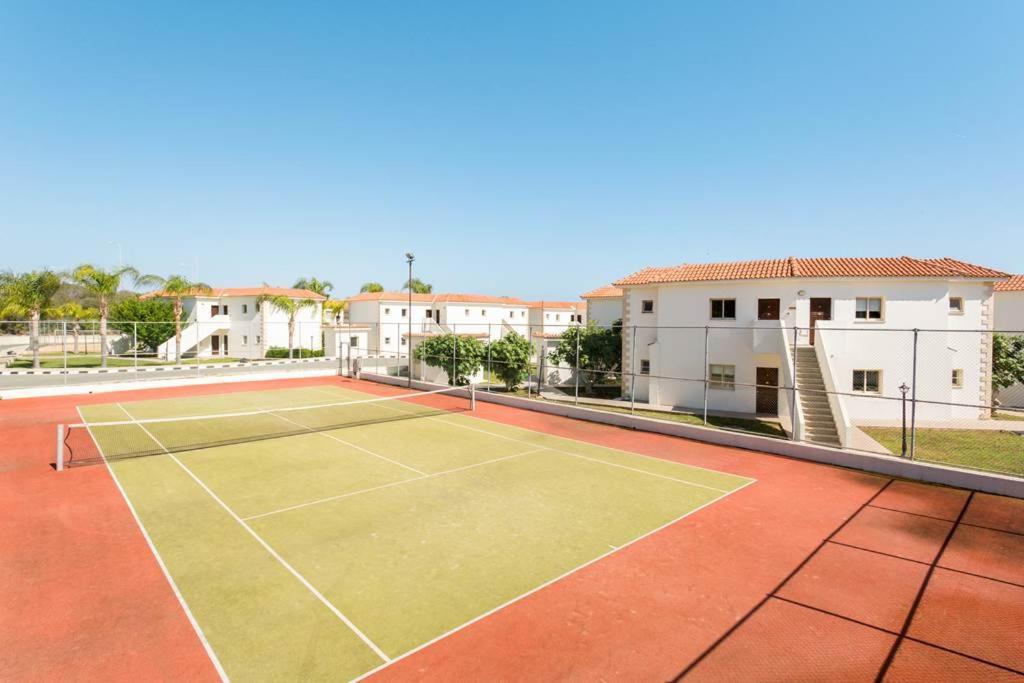 Tsokkos Paradise Village Resort 4*