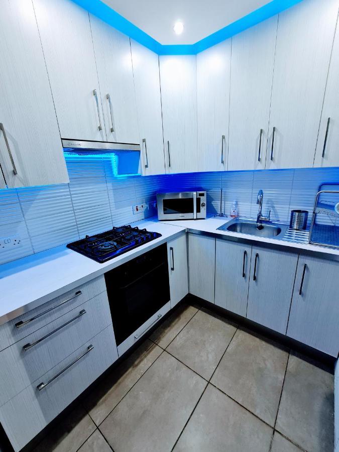 Hidden Lights Apartment *