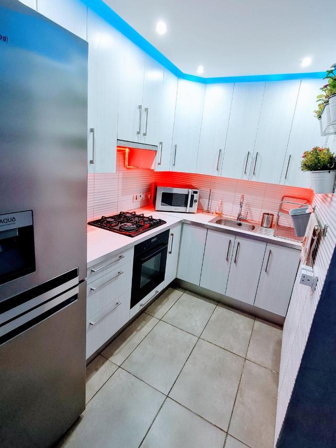 Hidden Lights Apartment *