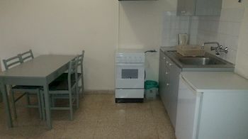 Efi Apts Aparthotel 2*