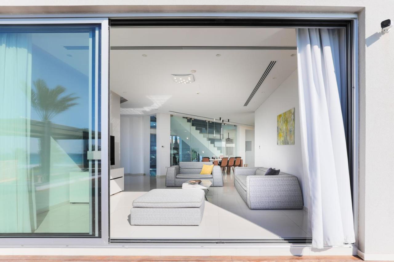 Beachfront Luxury Glory Villa Ayia Napa