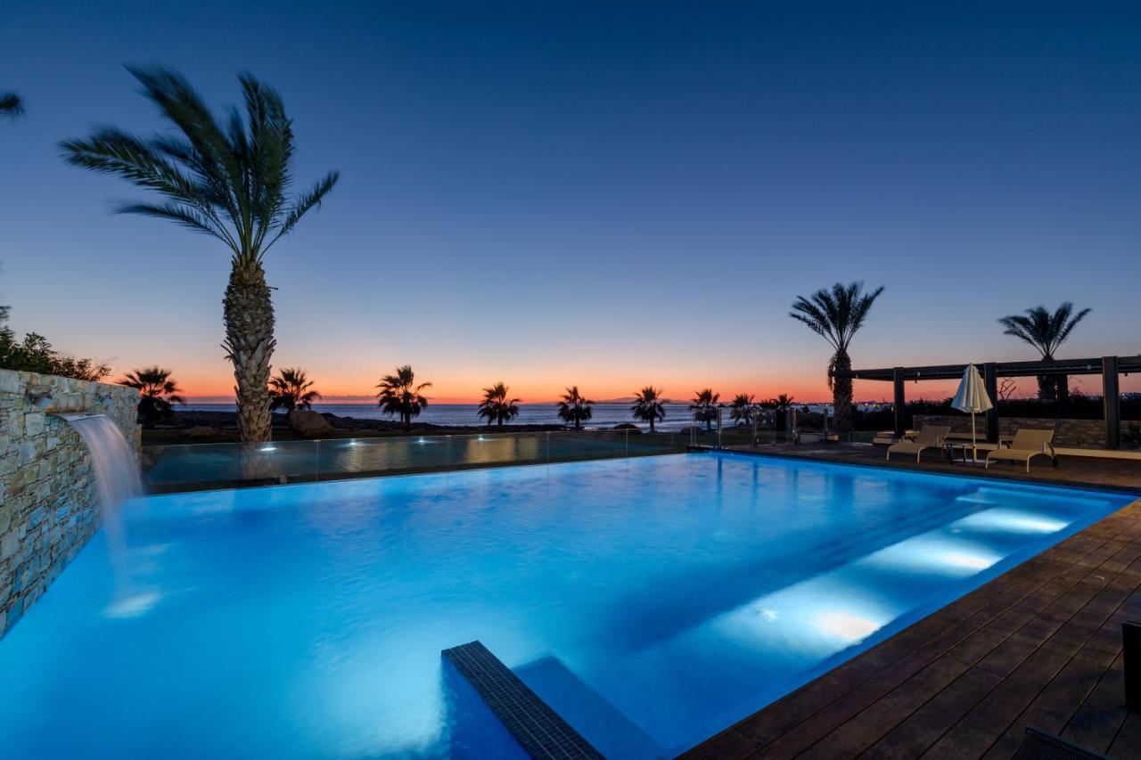 Beachfront Luxury Glory Villa *