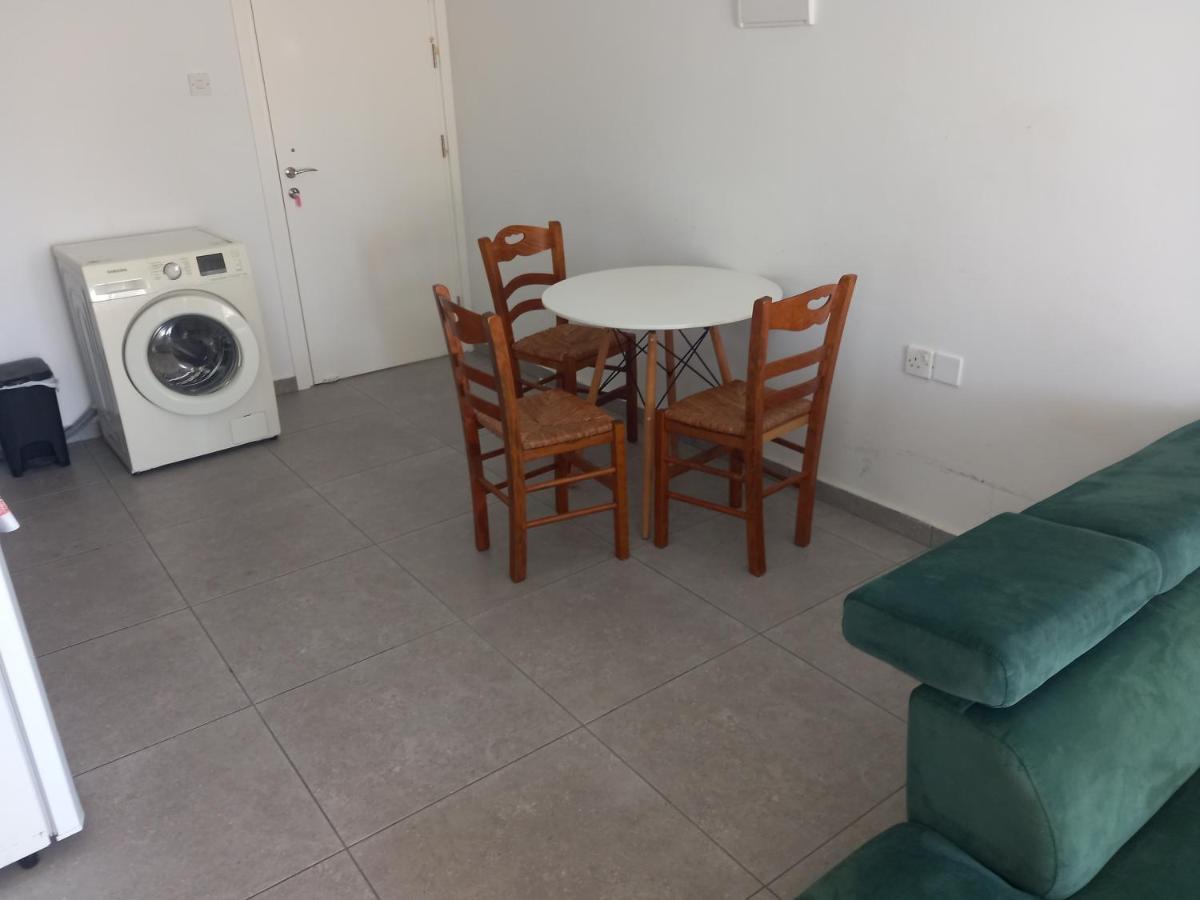 Apartment Modern Newly Furnished *