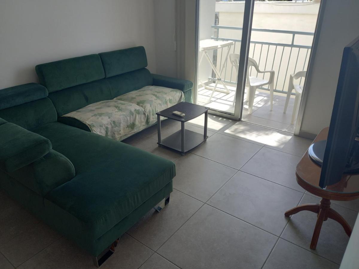 Modern Newly Furnished *