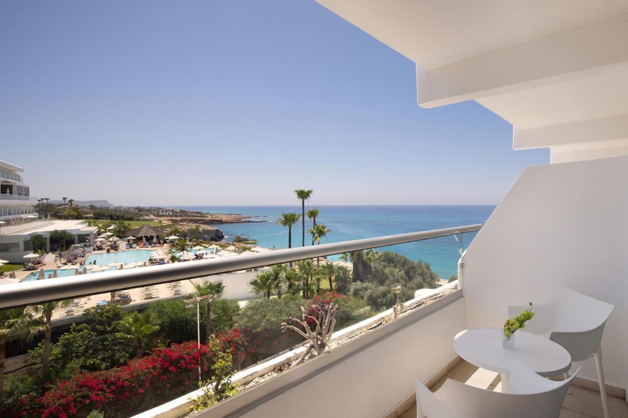 Resort Grecian Sands