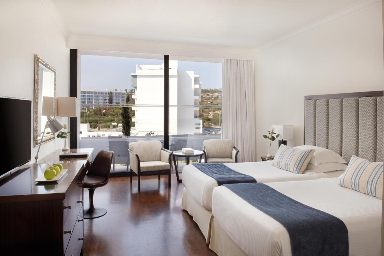 Resort Grecian Bay 5*