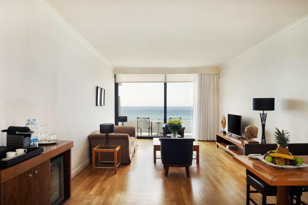 Grecian Bay Resort 5*