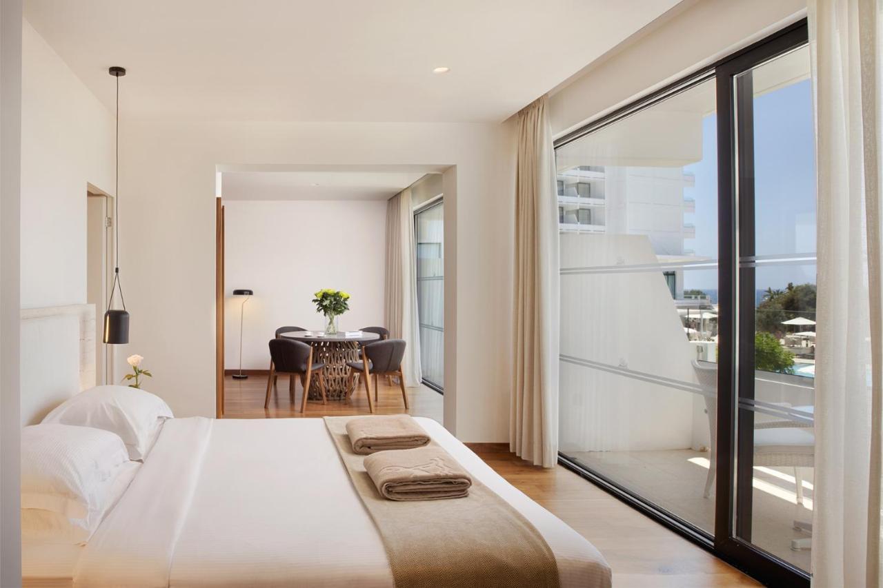 Resort Grecian Bay 5*