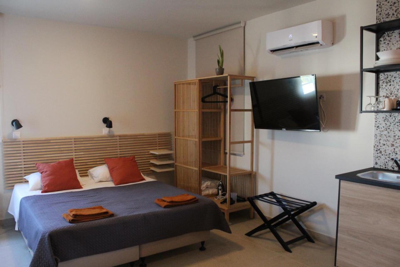 Kleio Aparthotel