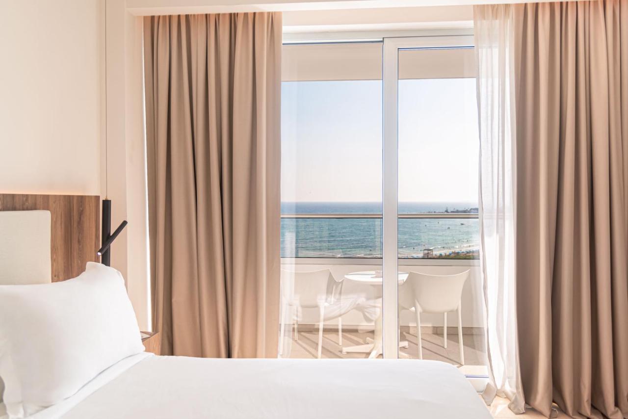 Grecian Sands 4*