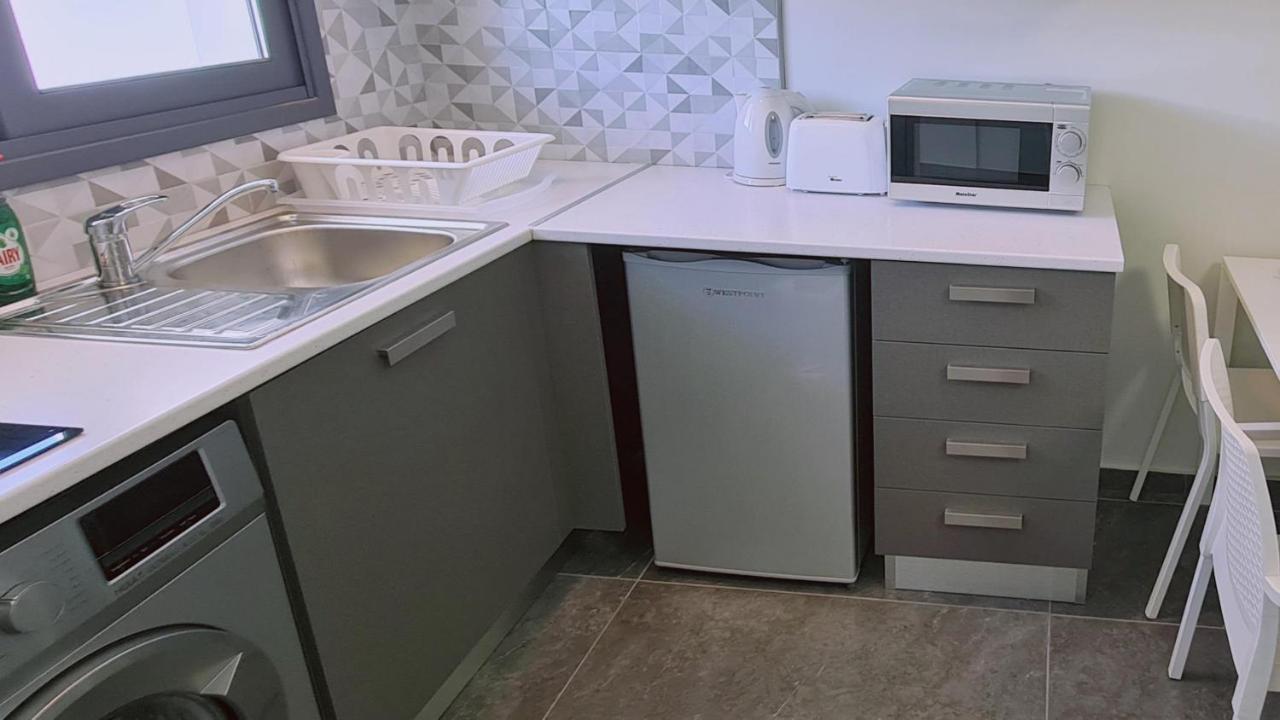 Nissi Twins Apts Apartment