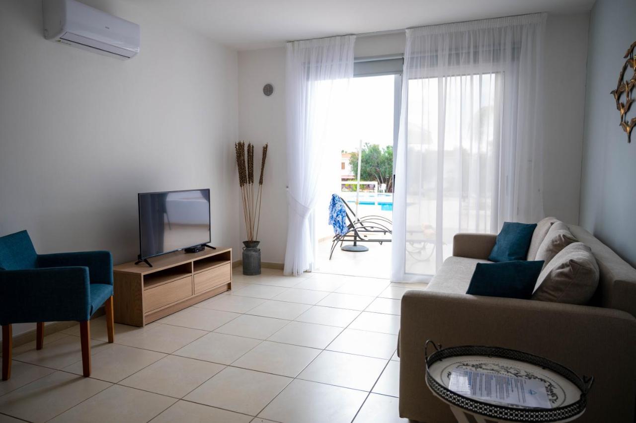 Narcissos 'nissi Beach' C2 Apartamento